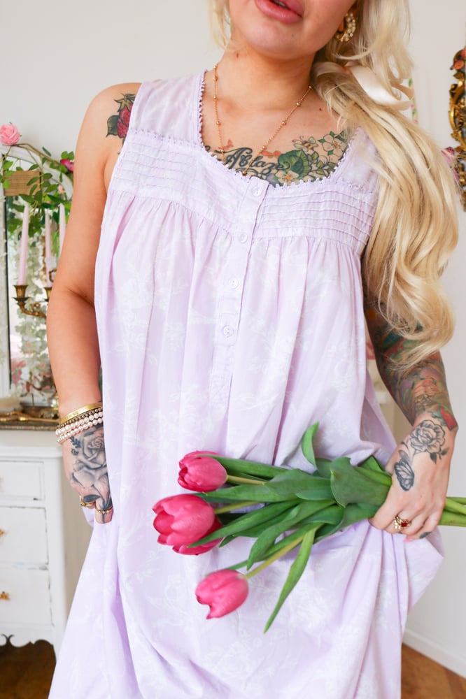 Image of Adonna Cottage Style Lilac Cotton Nightgown (XL)