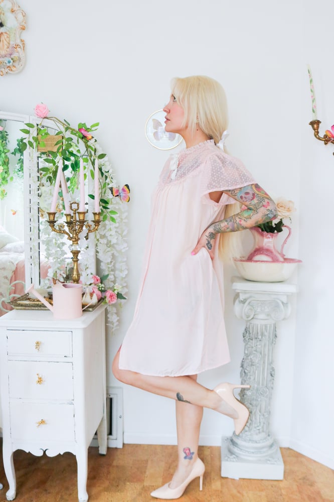 Image of RARE 1950s Dora Gottlieb Springtime Dream Button Up Nightgown (Medium)