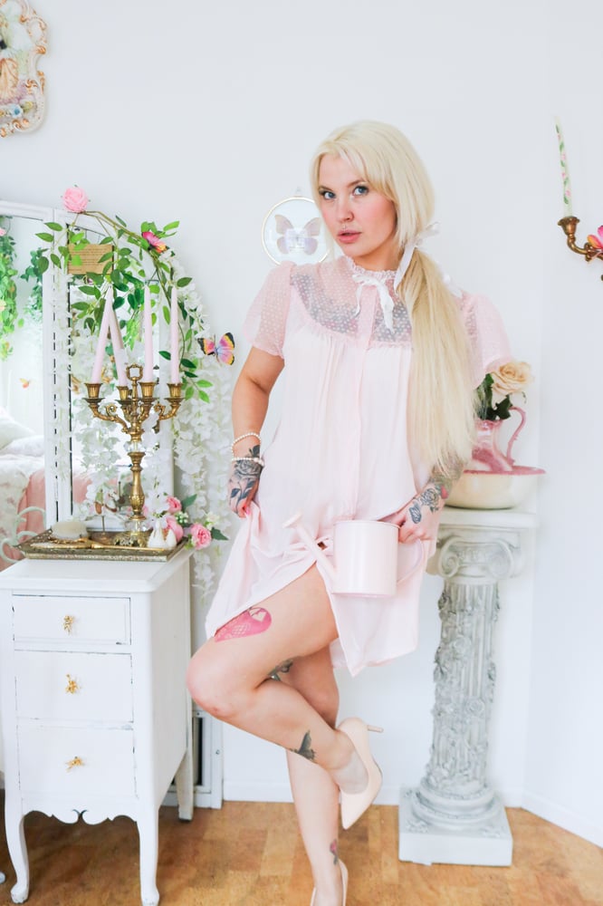 Image of RARE 1950s Dora Gottlieb Springtime Dream Button Up Nightgown (Medium)