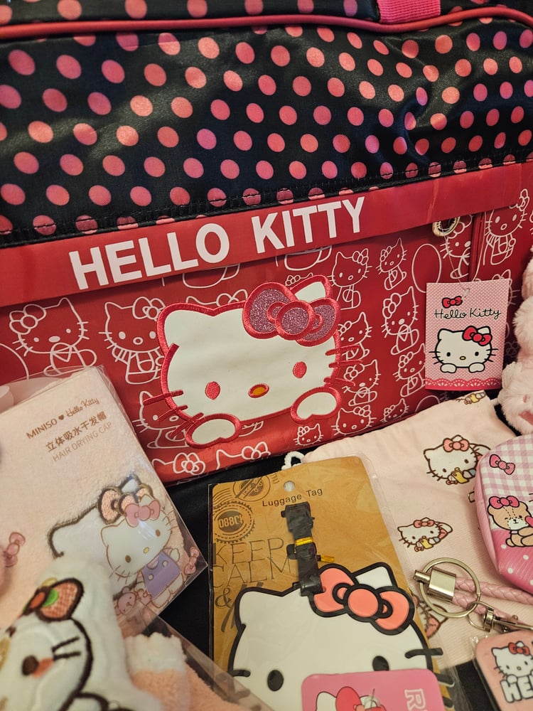 Image of Hello Kitty Polka Dot Travel Bag Bundle 