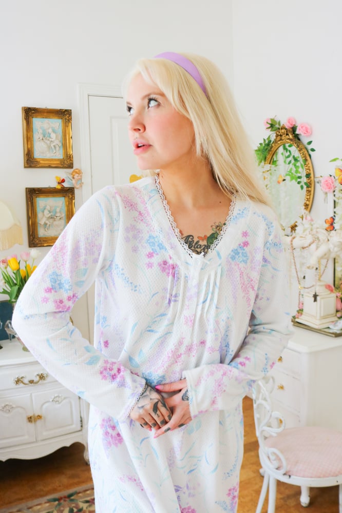 Image of NWTs Miss Elaine White Ankle Length Gown with Springtime Floral Details (Small)