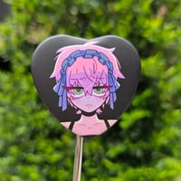 Image 7 of alnst ❄️ heart button badge