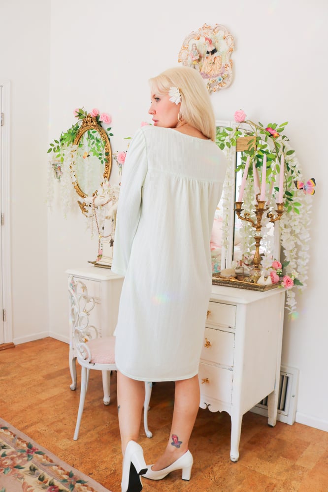 Image of Miss Elaine Pastel Mint Green Long Sleeved Nightgown with Floral Embroidery (Medium)