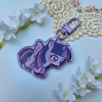 Image 12 of mlp ❄️ glitter epoxy charm