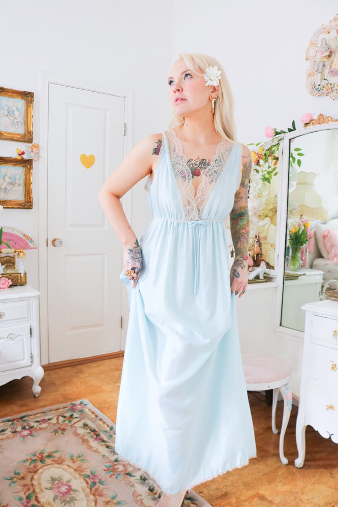 Image of Rare Vintage 70s Lady Lynne Pastel Blue Nightgown (Small)