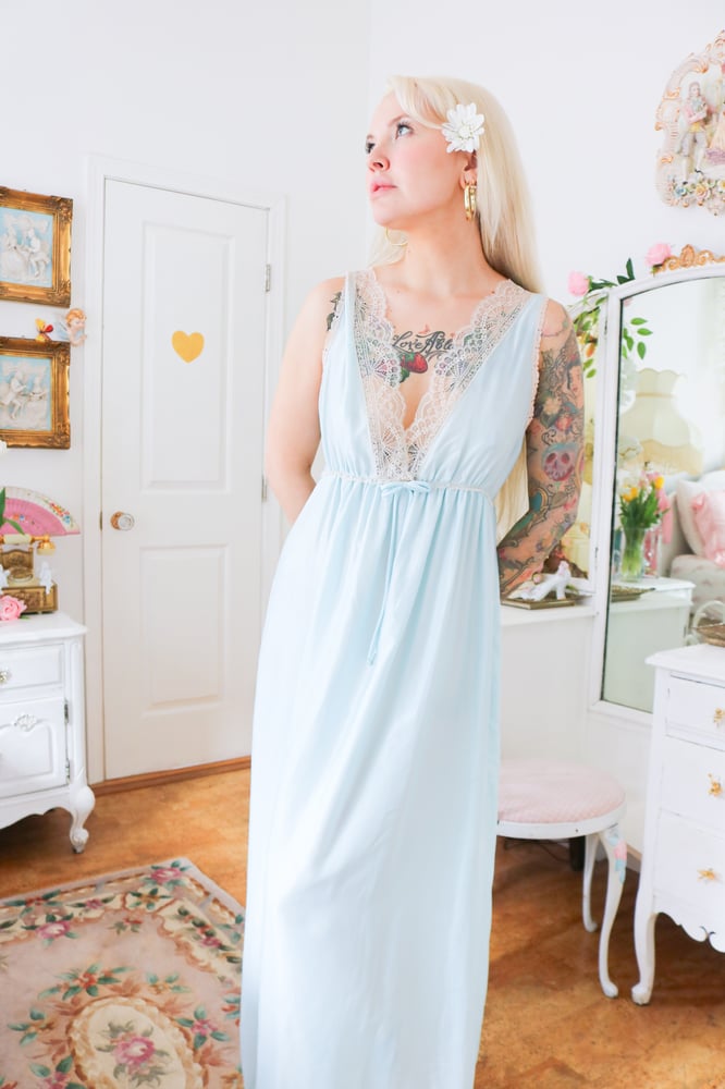 Image of Rare Vintage 70s Lady Lynne Pastel Blue Nightgown (Small)