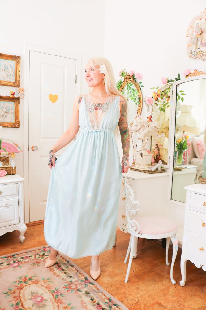 Image of Rare Vintage 70s Lady Lynne Pastel Blue Nightgown (Small)