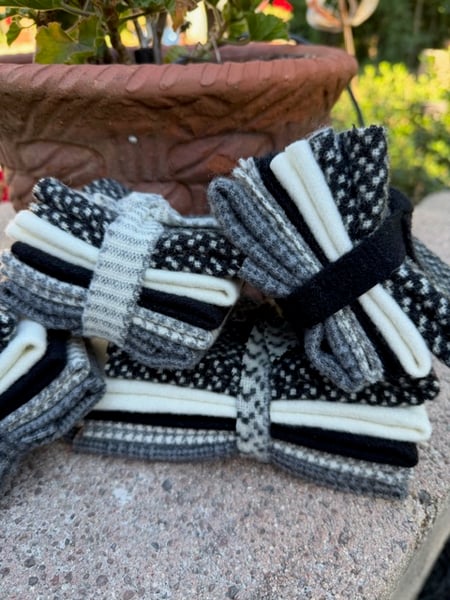 Image of Black & White Mix 5 Piece Bundle Two Sizes 