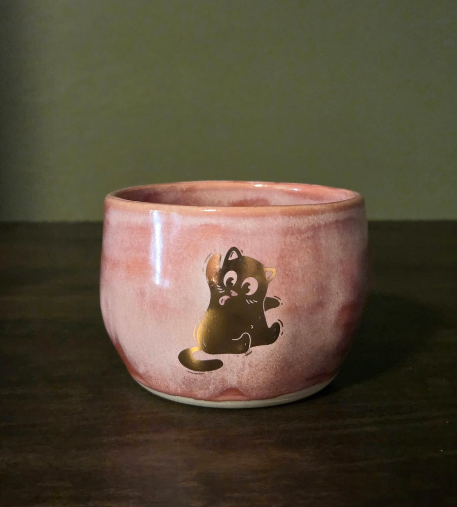 Image of Gold kitten