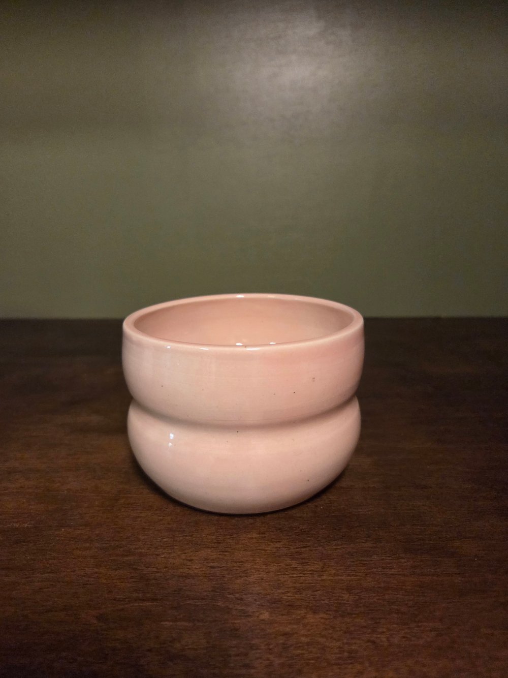 Image of Light pink bubble pot