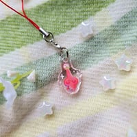 Image 7 of pikmin ❄️ epoxy phone charm