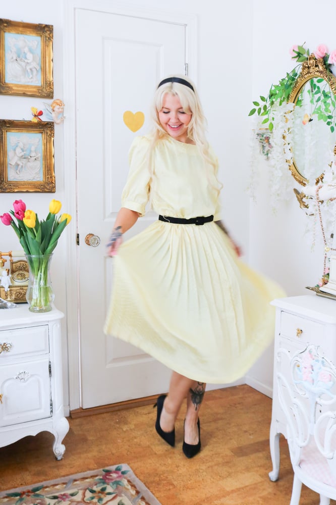 Image of Vintage 1980s Union Made Lorac Original Yellow Belt Geo Dress (Large)