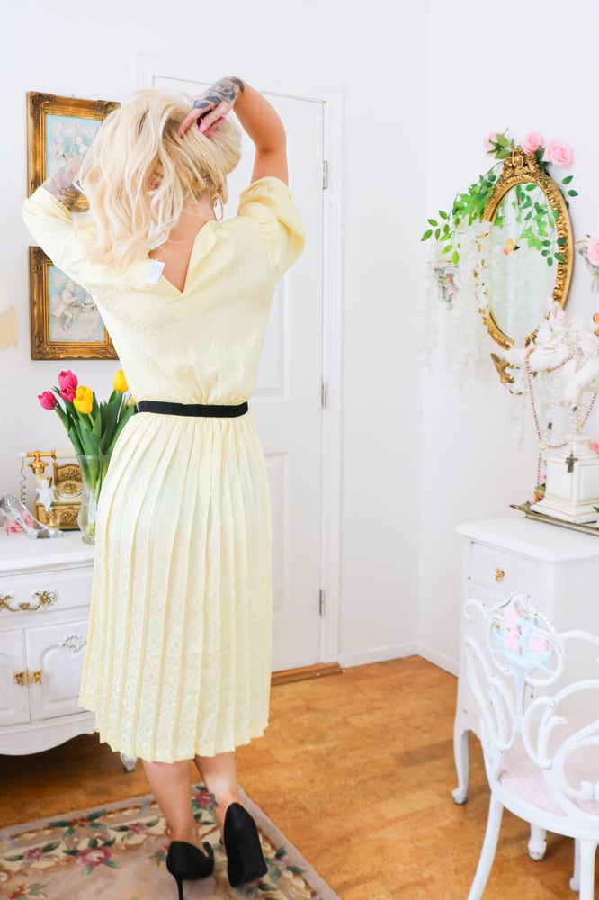 Image of Vintage 1980s Union Made Lorac Original Yellow Belt Geo Dress (Large)