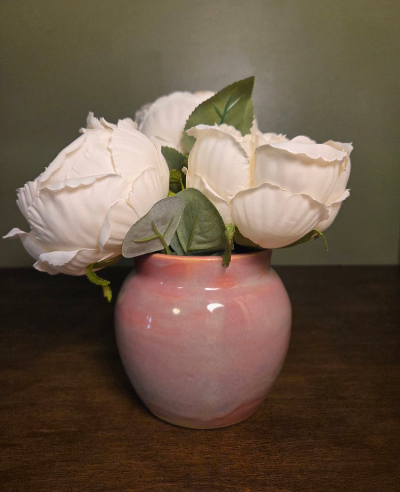 Image of Pink vase
