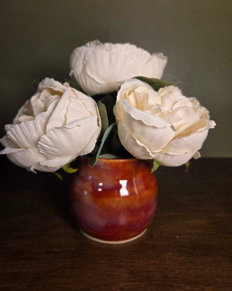 Image of Reddish vase