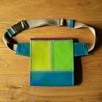 Image 4 of Riñonera patchwork de colores