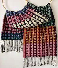 Image 1 of Melyon (Honeysuckle)