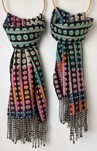 Image 3 of Melyon (Honeysuckle)