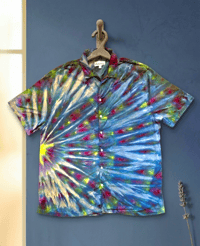 Size XL - Button-Down 