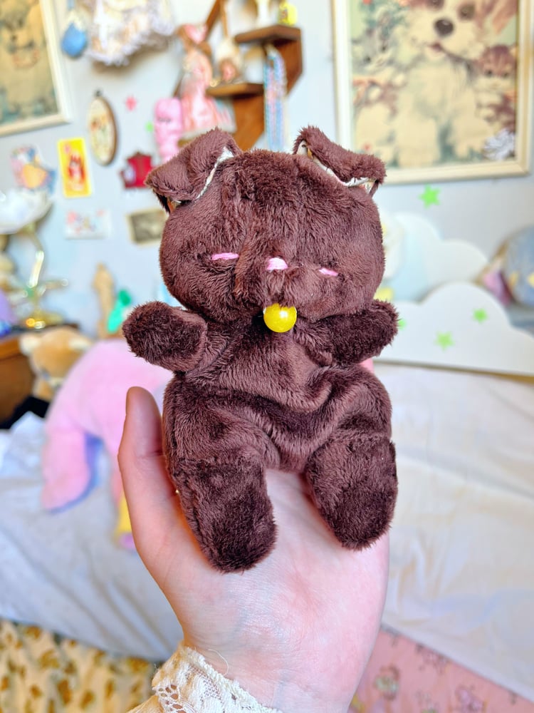 Image of Hugg-A-Me Babey! Brown normie baby with pink eye :(