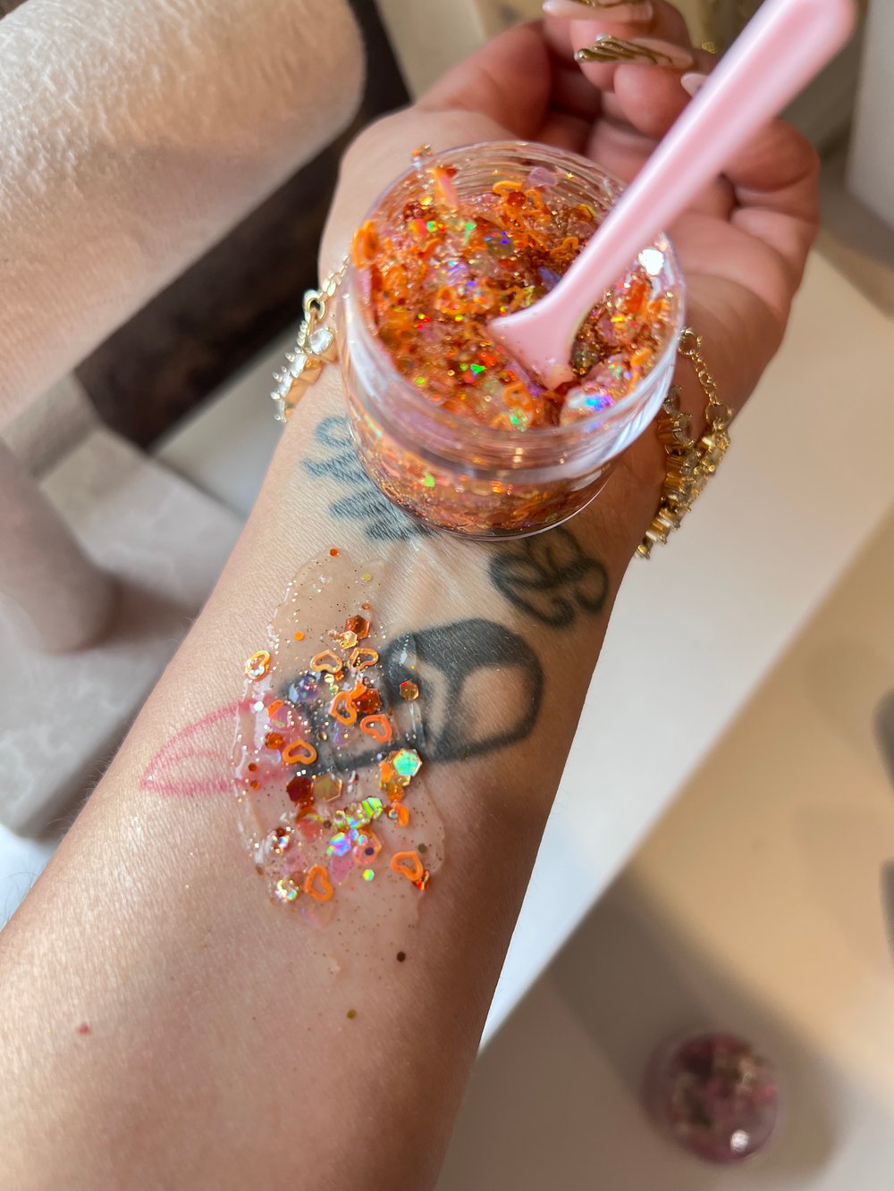 Orange hearts hair & body gel 