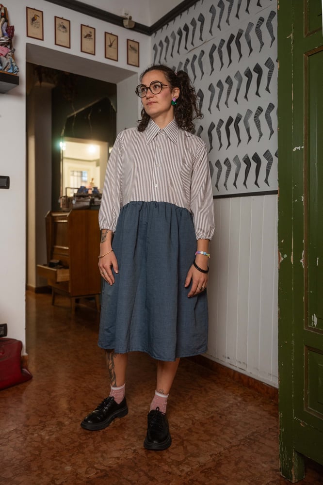 Image of Mari Dress riga marrone