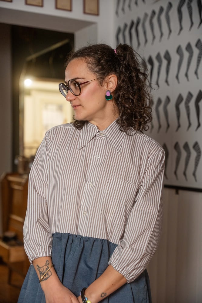 Image of Mari Dress riga marrone