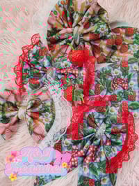 Vintage Strawberries 