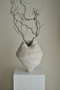 Image 1 of Nudo Sculptural Vase – Local Refractory Clay (Unique Piece)