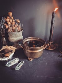 Image 2 of Brass cauldron 