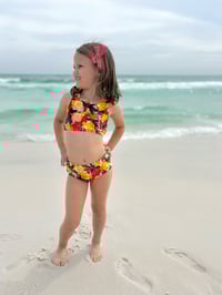 Image 5 of Flutter Shoulder 'Kini | LIMITED prints