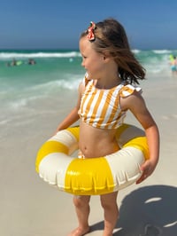 Image 4 of Flutter Shoulder 'Kini | LIMITED prints