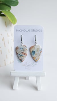 Image 2 of Sandbar Marble Puff Daggers 