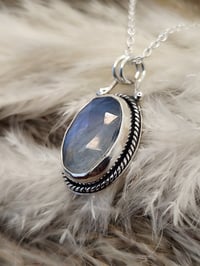 Image 5 of Rainbow Moonstone Oval 2 ( twisted )