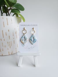 Image 2 of Eucalyptus Marble Open Diamond 