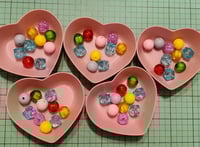 Image 1 of Assorted Beads (467)