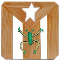 Image 1 of El Coqui y La Bandera en Oro