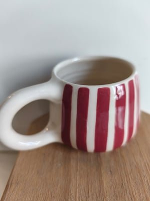 Image of   Petite  tasse ronde rayure