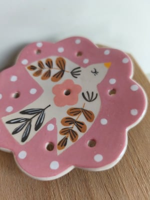 Image of     Porte savon oiseau rose