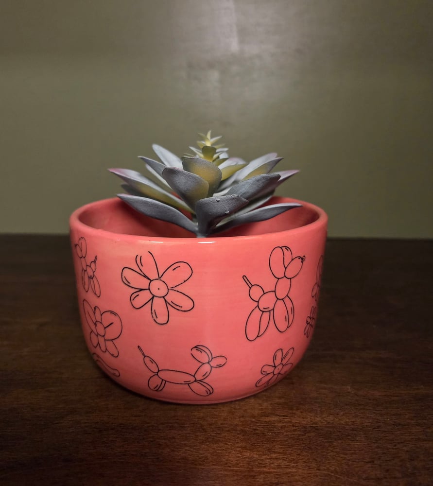 Image of Balloon animal pot