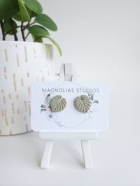 Tropical Leaf Studs (L)