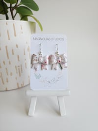 Image 2 of Spring Floral 3D Bows