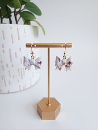 Image 1 of Warm Spring 3D Bows 