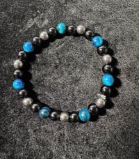 Clarity and protection bracelet 