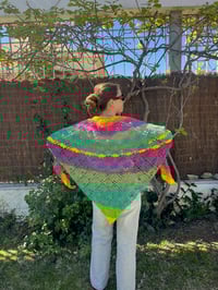 Image 2 of Patrón Chal Arco Iris