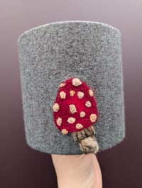 Charcoal Toadstool Shade