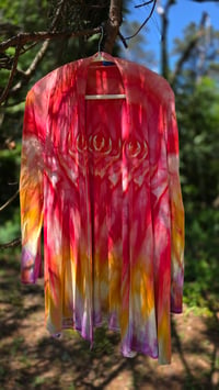 Image 3 of Red Hot