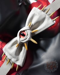 Image 1 of Double Fanged Bone White Bow Tie