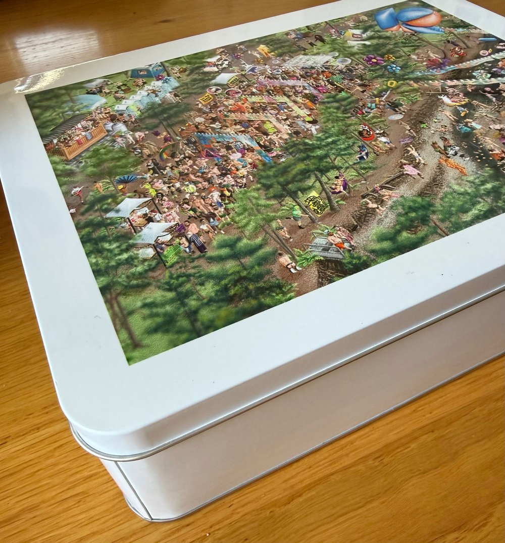 Image of Honcho 2025 2000 pcs Jigsaw puzzle with tin