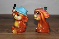 Image 2 of Vintage Tom &amp; Jerry Cowboy Indian Salt Pepper Shakers Ceramic READ